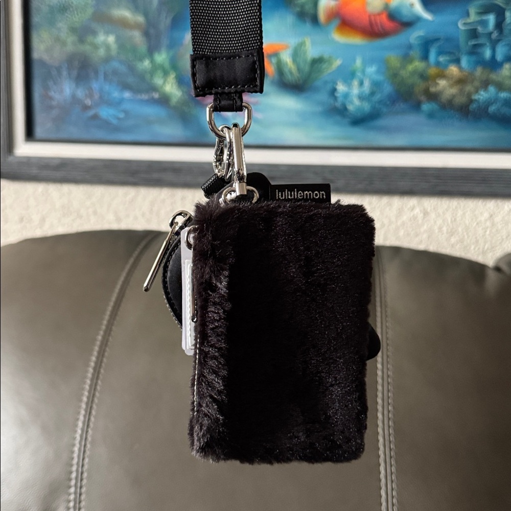 lululemon athletica Dual pouch wristlet fuzzy Black Set - Picture 3 of 5